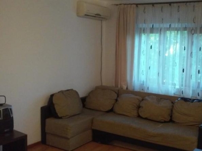 3 camere, decomandat, 80 mp, de inchiriat apartament in zona Nicolina, Pizza Nico, Cod 152623