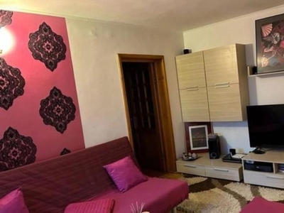 4 camere, semidecomandat, 90 mp, de vanzare apartament in zona Tatarasi, Ciurchi, Cod 153193