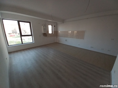 Apartament 2 camere . Etaj 1. Zona Eso. Aproape de mijloace de transport in comun.