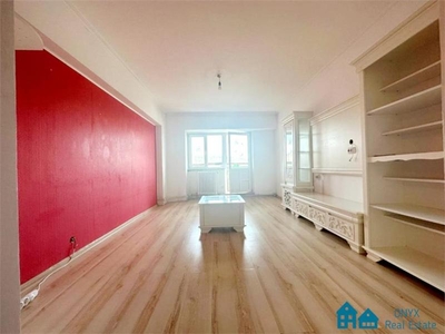 Apartament 3 camere, 90mp, model decomandat, etaj 7/9, zona NicolinaSelgros, 125.000 euro de vanzare