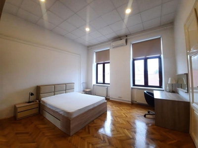 NOU | Apartament 2 camere - Piata Unirii, Timisoara | CLADIRE ISTORICA