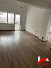 Apartament 2 camere spatios, finisat nou la cheie, zona Vasea Medias