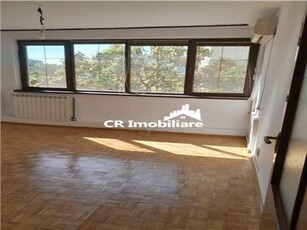 Apartament 3 camere Unirii cu Centrala Proprie