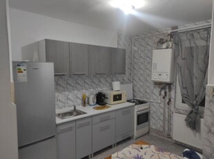 Apartament de închiriat cu 3 camere