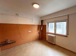 Apartament de vanzare, 4 camere, Gradina Icoanei