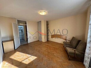 Central - Vanzare apartament 3 camere - B-dul. 1 Decembrie 1918