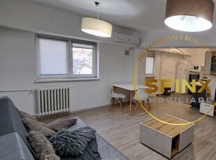 De inchiriat apartament cu 4 camere ultracentral la Universitate