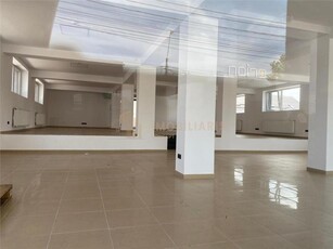 Spatiu comercial zona Bd Bucuresti