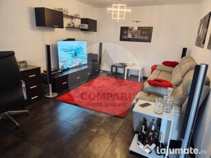 Vand apartament 2 camere Sub Arini