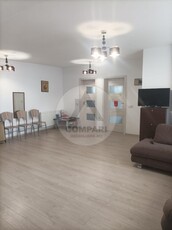 Vand apartament 3 camere Lisaura