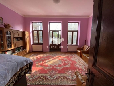 Apartament 4 camere Kogalniceanu | Curte 170mp | Loc de parcare & Boxa