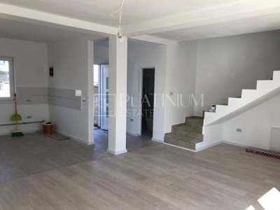 Duplex cu 4 camere, Mosnita Noua