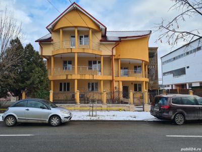 Casă 3 apartamente zona Casa Someșană