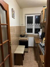 Apartament 2 camere etaj 2 zona Girocului