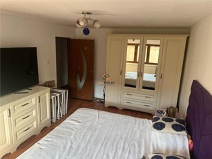 Apartament 3 camere cu vedere pe 3 parti, parter Mircea Cel Batran