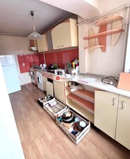 Apartament 3 camere, decomandat, bloc foste proprietati, zona Bld. Transilvaniei