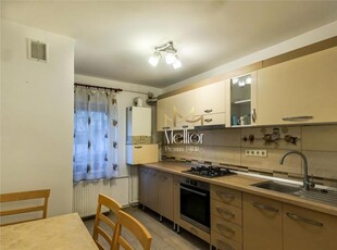 Apartament 3 camere decomandate, parcare, zona Podului Marasti!