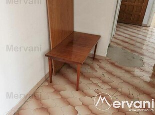 Apartament cu 3 camere de vanzare in Campina zona centrala