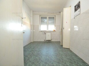 APARTAMENT DE VANZARE, 3 CAMERE, 65MP, ZONA P-TA VICTORIEI, TIMISOARA