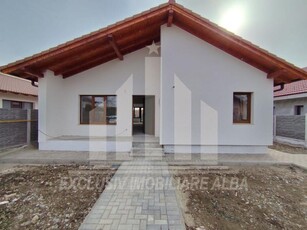 Casa individuala de vanzare, Orizont