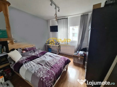 Apartament 3 camere decomandat, 2 băi, etaj intermediar