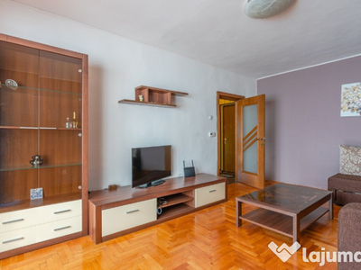 Apartament cu 4 camere zona Calea Bucuresti