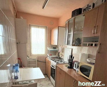 Apartament de vanzare 2 camere Florilor