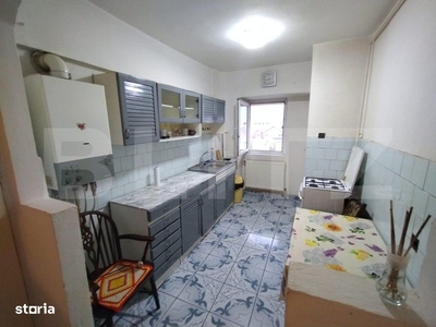 Apartament 2 camere, 49mp, decomandat, balcon, parcare, ultracentral,B