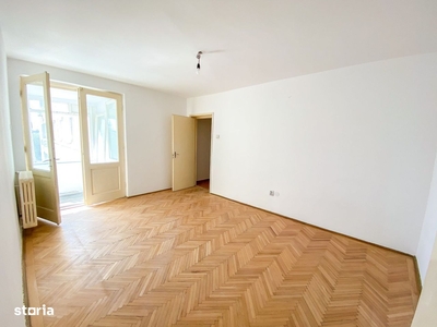 Apartament 3 camere cu vedere spre parcul Cismigiu