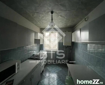 Apartament 4 camere // 77 mp utili