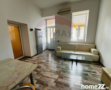 Apartament cu 2 camere de vânzare în zona Central