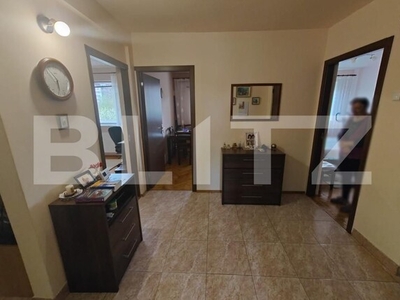 Apartament cu 4 camere, 79mp, baie cu geam, Mănăștur