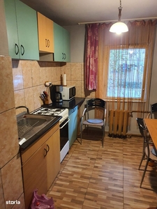 Apartament de vanzare Pb mare 2 camere zona P-ta Rogerius