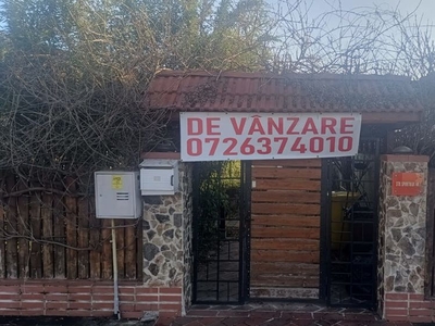 Vând casa în cartierul Bujac.
