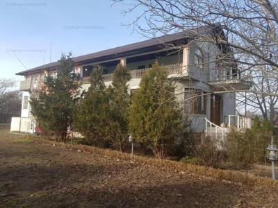 ID 4598, VILA D+P+1, Chiscani, St - 350 mp