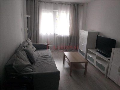 Apartament 2 camere decomandat,Judetean etajul 1