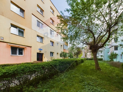 Apartament 2 camere vanzare in bloc de apartamente Brasov, Garii