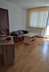 Apartament 3 camere etaj intermediar Gemenii