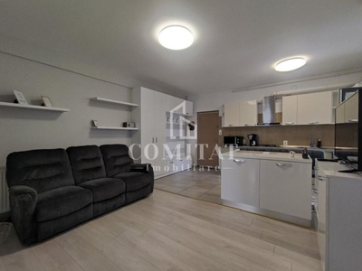 Apartament 3 camere | etaj parter | Zona Vivo