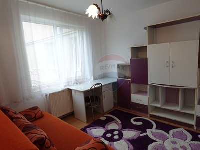 Apartament 3 camere vanzare in bloc de apartamente Maramures, Baia Mare, Central