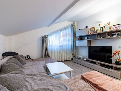 Apartament 5 camere vanzare in bloc de apartamente Bucuresti, Bucurestii Noi