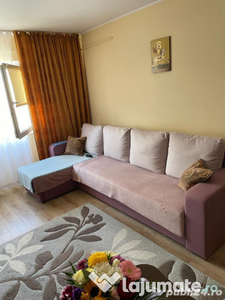 Apartament de 2 camere zona TRACTORUL,