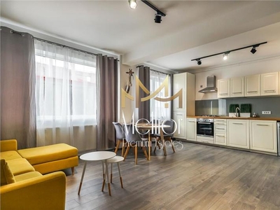 Apartament lux, 2 camere, parcare, Borhanci!