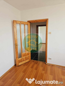 Apartamente 3 camere, decomandat,Roman Neamt