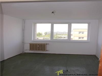 Apartament 3 camere de vanzare Lujerului