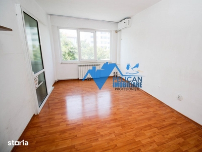 1848 Apartament 3 camere ,Etaj 3, decomandat