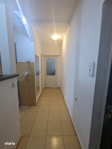 Apartament 3 camere, 80 mp, curte si garaj, Micro