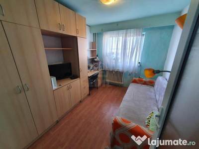 Apartament 3 camere decomandat MANASTUR