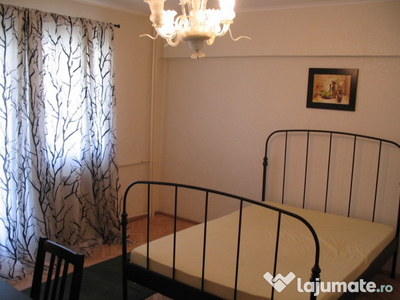 Bd Libertatii-Izvor, de inchiriat apartament 3 camere