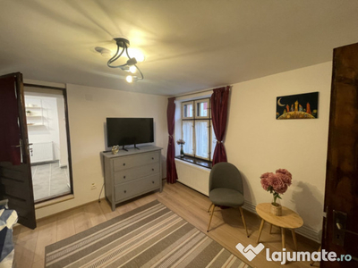 Bușteni, apartament cu 2 camere, suprafață 48mp, mobilat